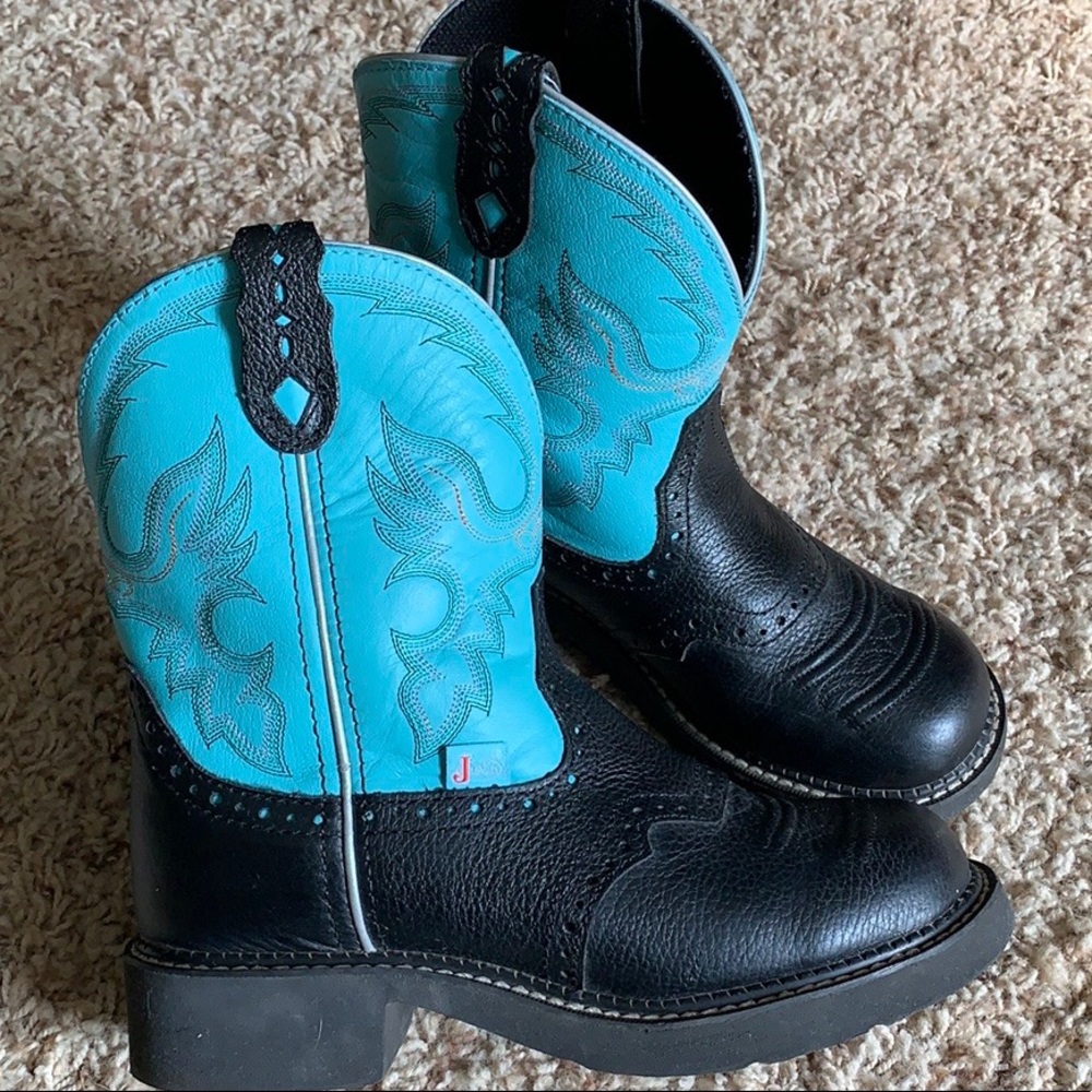 EUC Justin Gypsy black/turquoise boots. Size 7.